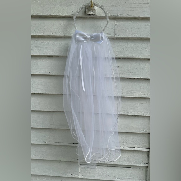 Girls’ White Lace Communion Dress - Picture 6 of 8